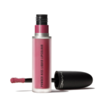 MAC COSMETICS – “Powder Kiss Liquid Lipcolour (More The Mehr-ier 990)" Labial 5 ml