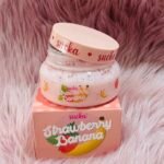 SUCKA - "Sugar Scrub Strawberry Banana" Exfoliante Facial y Manos 250 gr